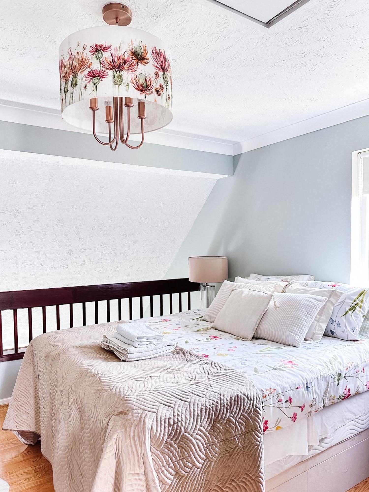 Beautiful Apartment In Guildford With Parking Send Екстер'єр фото